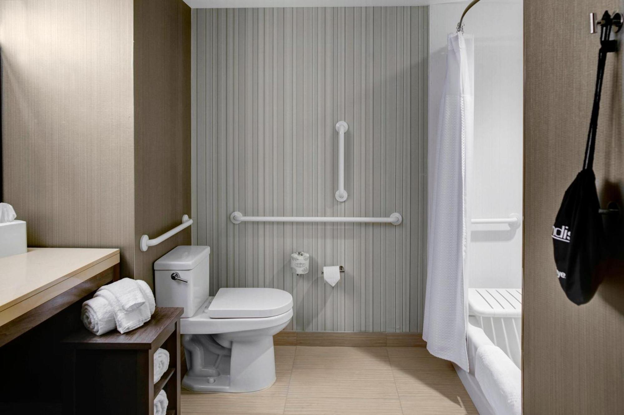Courtyard By Marriott Carrollton Otel Dış mekan fotoğraf