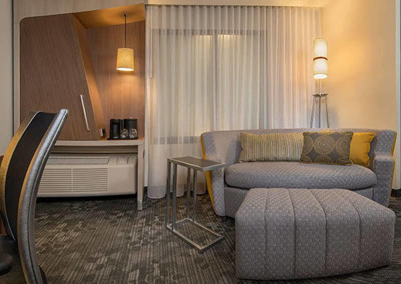 Courtyard By Marriott Carrollton Otel Dış mekan fotoğraf